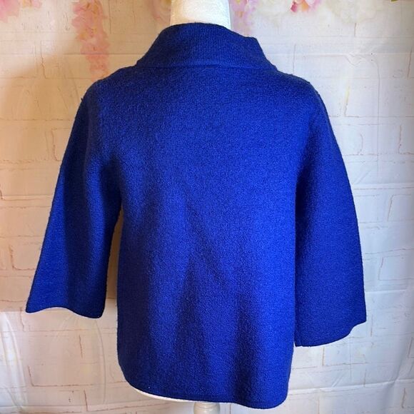 Covington Blue Cape Sweater Elegant Design - Picture 9 of 10